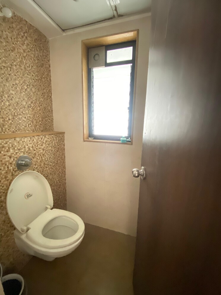 Bathroom, lodha-palava-city-lakeshore-greens 1 Bedroom 720 Sq.Ft. Apartment In Dombivli East Thane 8783855