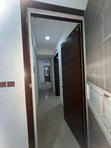 Building Lobby in 1 BHK Builder Floor at Saket – for Rent