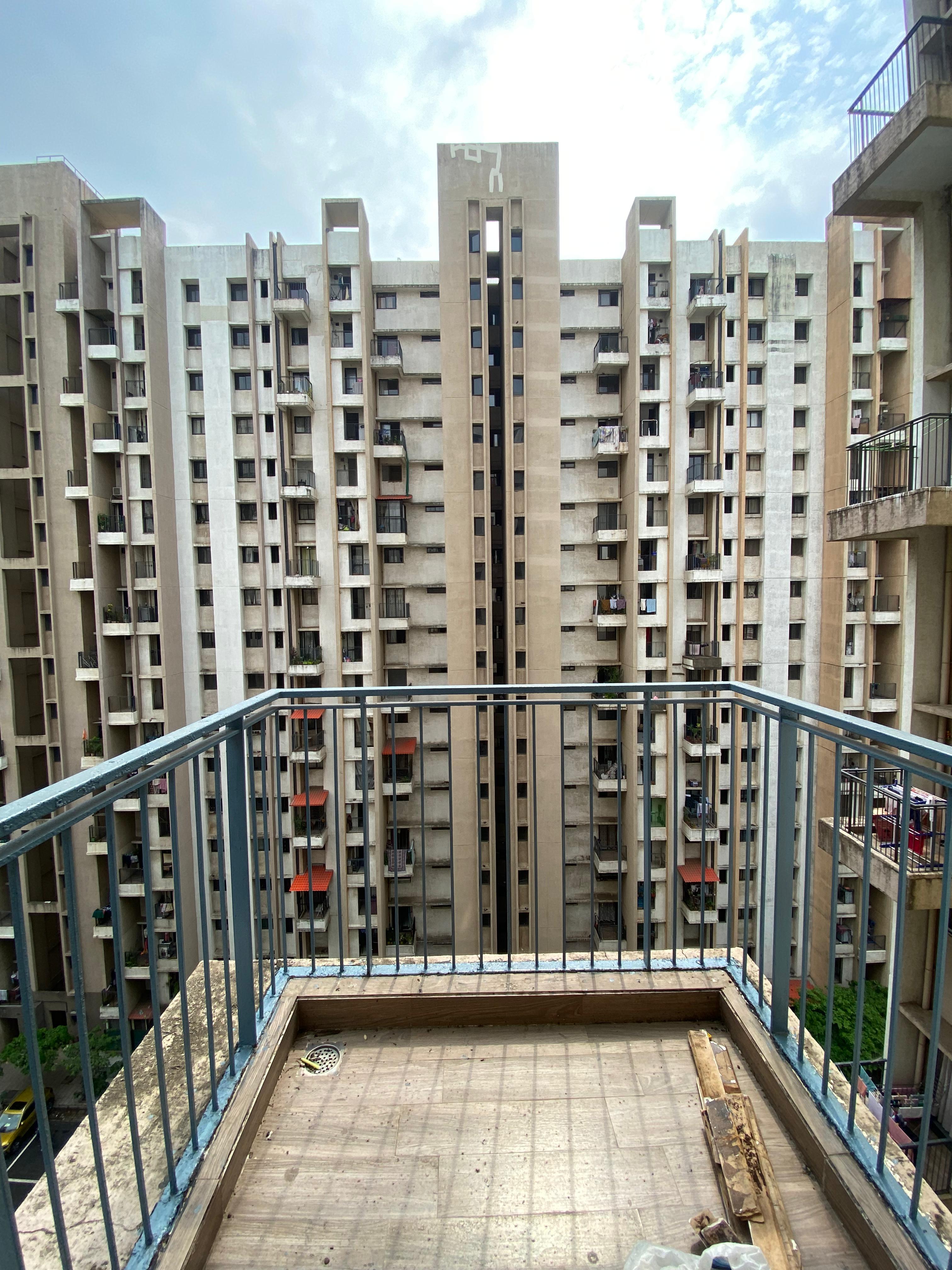 1 BHK Apartment For Rent in Lodha Palava City Lakeshore Greens