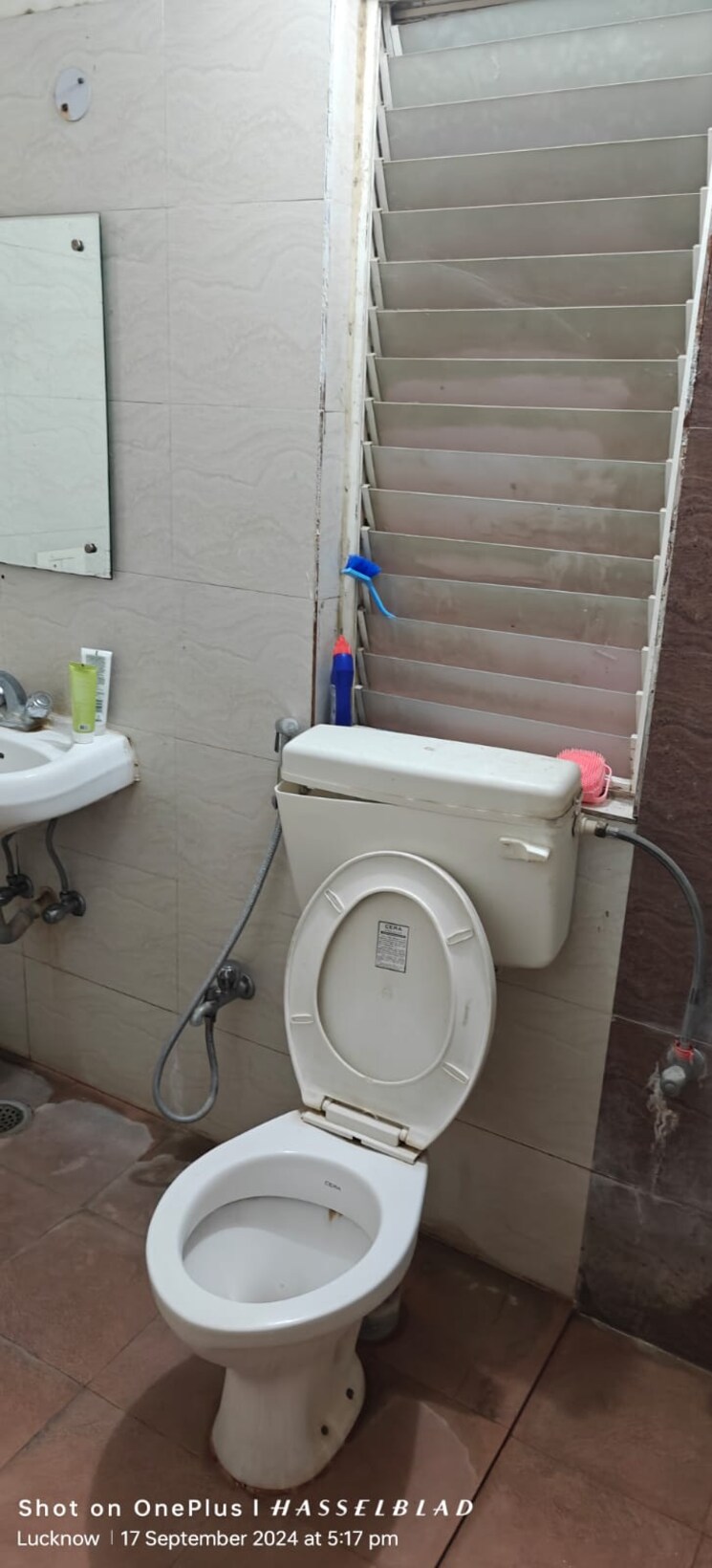 Bathroom, upavp-bhagirathi-enclave 3 Bedroom 1510 Sq.Ft. Apartment In Raebareli Road Lucknow 8783942