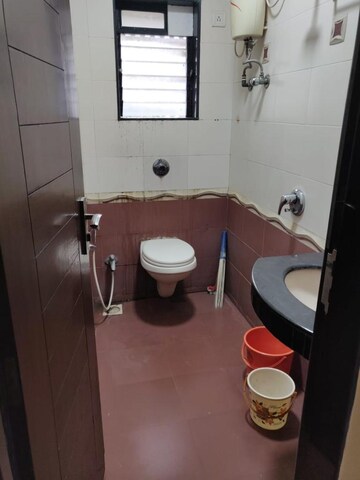 Bathroom in 2.5 BHK Apartment at Dosti Lotus, Wadala – for Rent