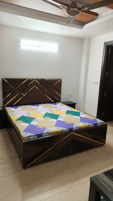 Bedroom in 1 BHK Builder Floor at Subhash Nagar – for Rent
