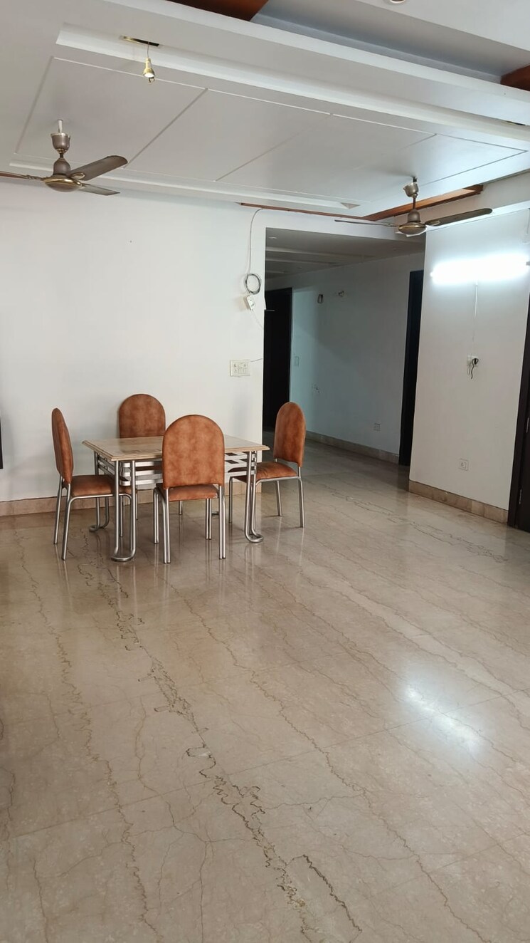 Room, subhash nagar 1 Bedroom 110 Sq.Yd. Builder Floor In Subhash Nagar Delhi 8783954