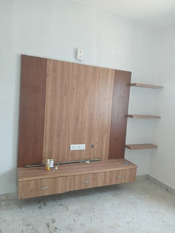 Furnished Amenities in 2 BHK Apartment at Puppalaguda – for Rent
