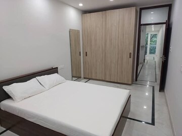 1 BHK Builder Floor For Rent in Saket