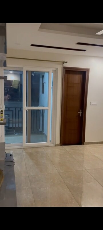 Room in 3 BHK Builder Floor at Sector 7 – for Sale