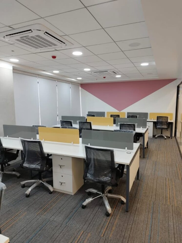 Team Area, mg road police station Commercial Office Space 1400 Sq.Ft. In Mg Road Police Station Indore 8783988