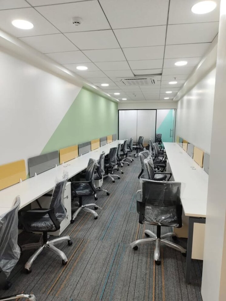Team Area, mg road police station Commercial Office Space 1400 Sq.Ft. In Mg Road Police Station Indore 8783988