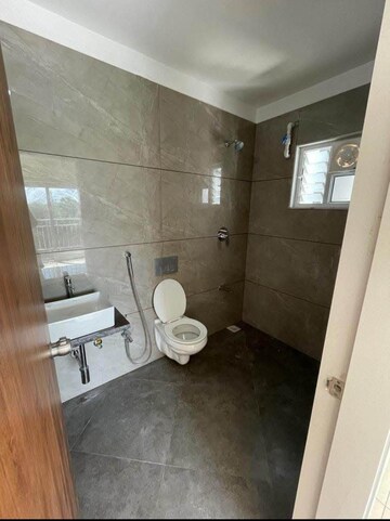 Bathroom in 2 BHK Builder Floor at Kuber NX, Dombivli West – for Rent