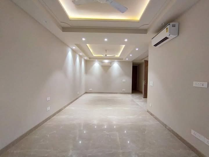 2 BHK Builder Floor For Rent in Saket