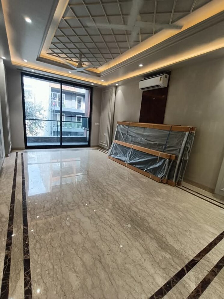 Room, saket 3 Bedroom 1500 Sq.Ft. Builder Floor In Saket Delhi 8784036