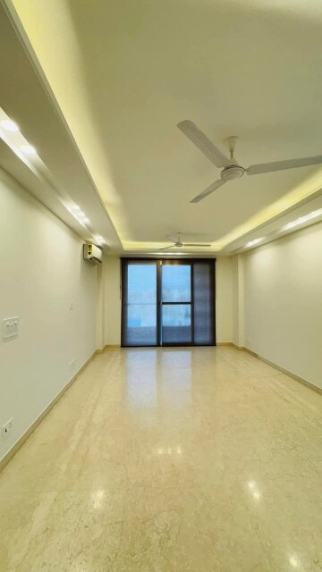 Room in 2 BHK Builder Floor at Saket – for Rent
