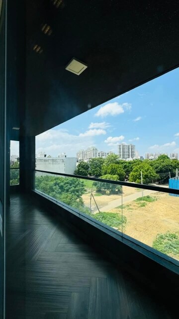 Swimming Pool in 2 BHK Builder Floor at Saket – for Rent