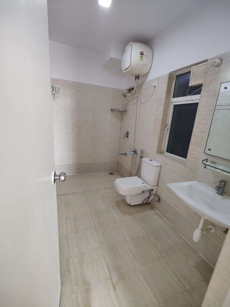 Bathroom, dlf-westend-heights-new-town 3 Bedroom 1820 Sq.Ft. Apartment In Akshayanagar Bangalore 8784069