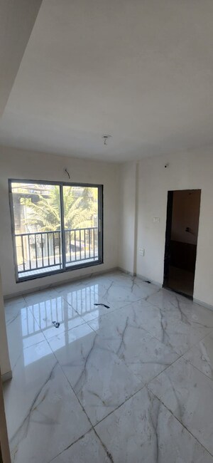 Room in 2 BHK Apartment at Joshi Amar Vaishali CHS, Naupada – for Sale