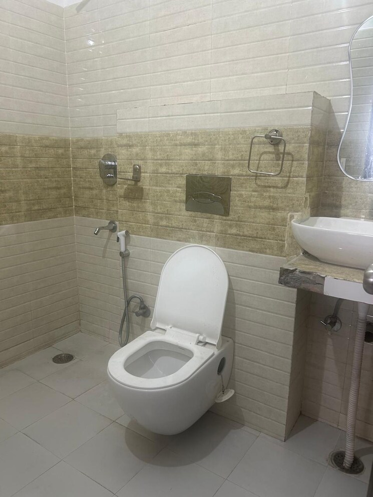 Bathroom, sahastradhara road 2 Bedroom 1280 Sq.Ft. Builder Floor In Sahastradhara Road Dehradun 8784063