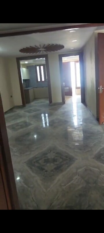 Room in 3 BHK Builder Floor at Fidato Honour Homes, Sector 89 – for Sale