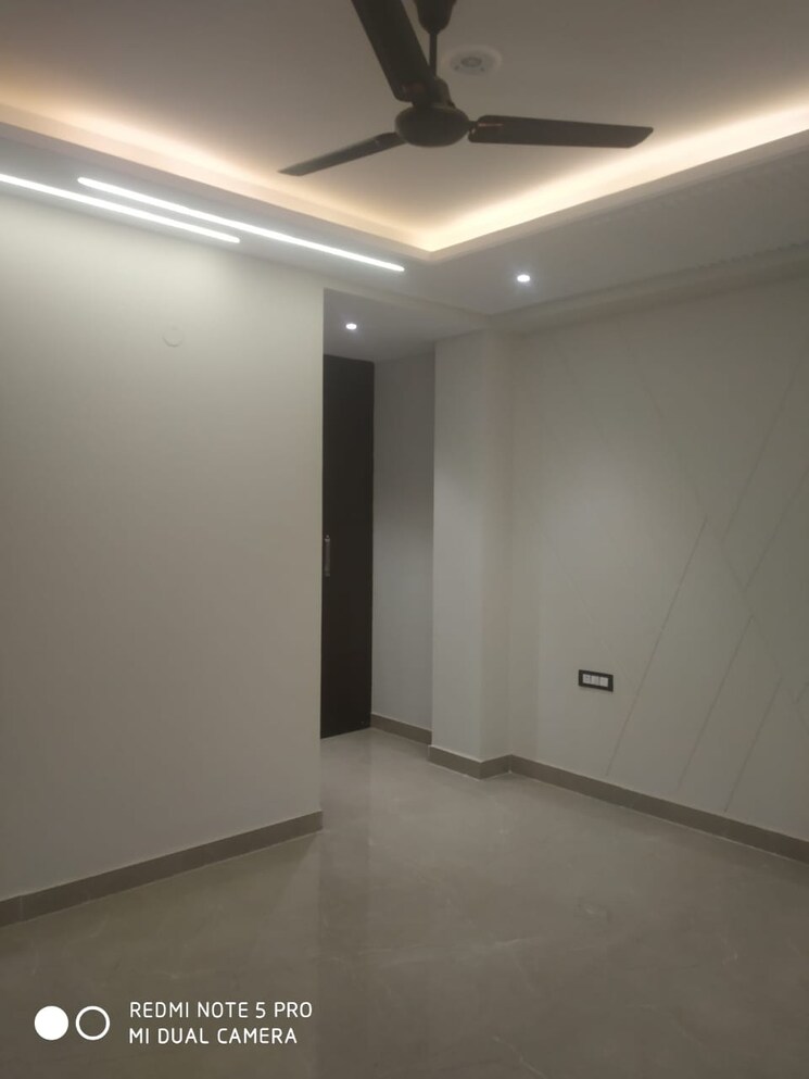 Room, sector 57 3 Bedroom 180 Sq.Yd. Builder Floor In Sector 57 Gurgaon 8784057