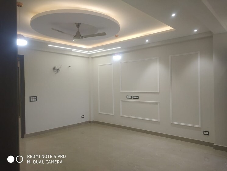 Bedroom, sector 57 3 Bedroom 180 Sq.Yd. Builder Floor In Sector 57 Gurgaon 8784057