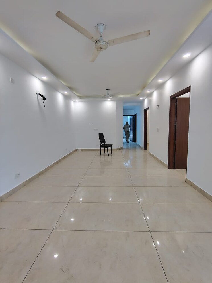 Room, malviya nagar 4 Bedroom 1800 Sq.Ft. Builder Floor In Malviya Nagar Delhi 8784080