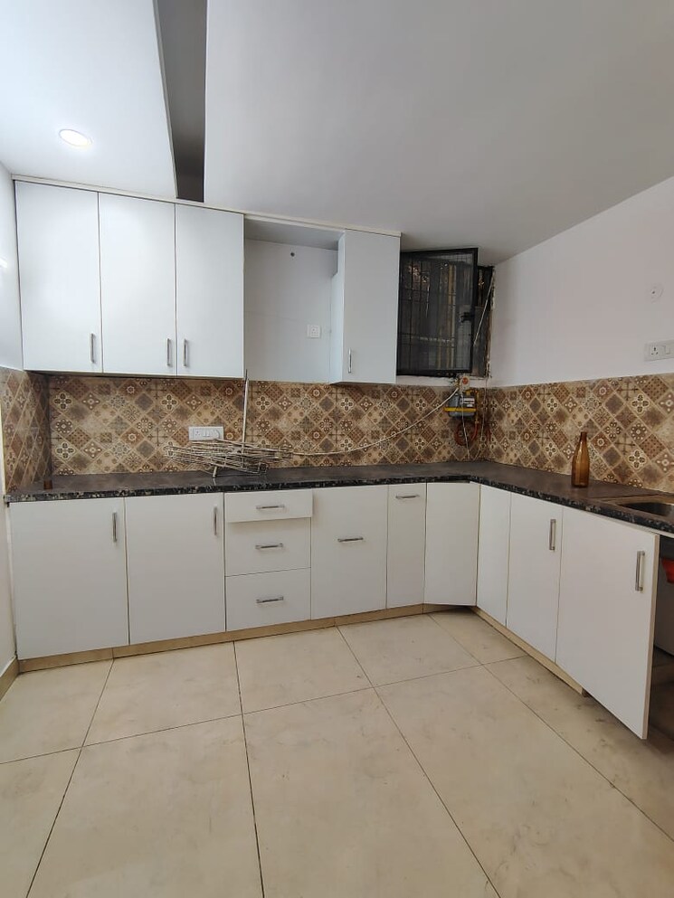 Kitchen, malviya nagar 4 Bedroom 1800 Sq.Ft. Builder Floor In Malviya Nagar Delhi 8784080