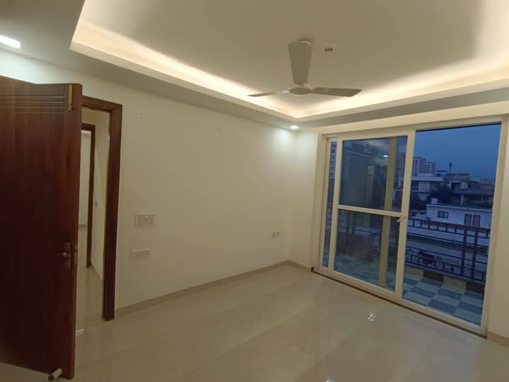 3 BHK Builder Floor For Rent in Saket