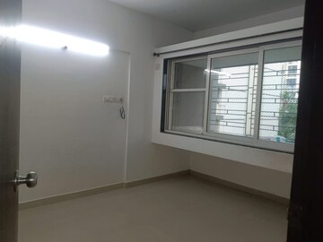Room in 1 BHK Apartment at Spring Grove Uno Society, Kandivali East – for Rent