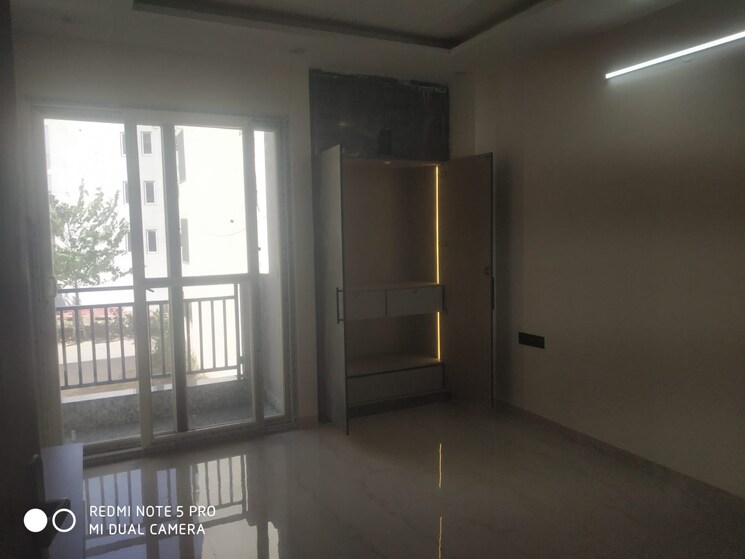 Room, sector 57 3 Bedroom 204 Sq.Yd. Builder Floor In Sector 57 Gurgaon 8784089