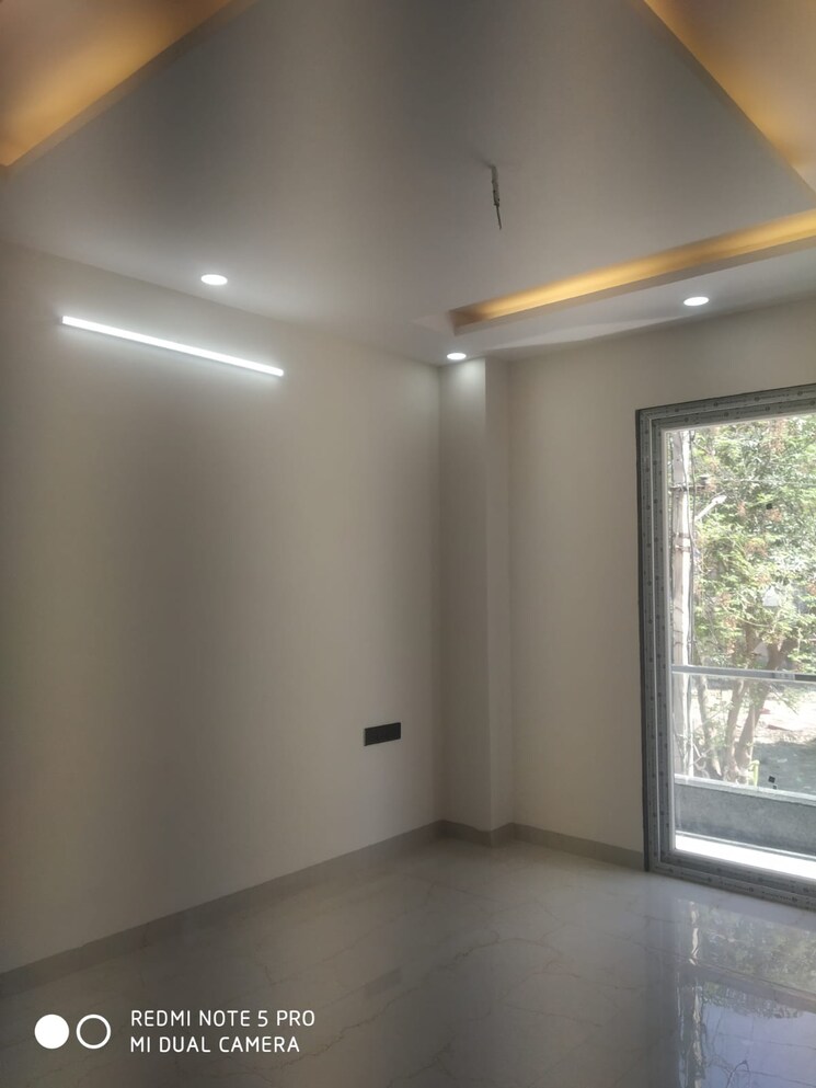 Room, sector 57 3 Bedroom 204 Sq.Yd. Builder Floor In Sector 57 Gurgaon 8784089