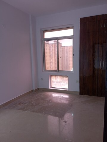 Room in 3 BHK Apartment at Ansal Sushant Serene Residency, Eta Ii Greater Noida – for Rent