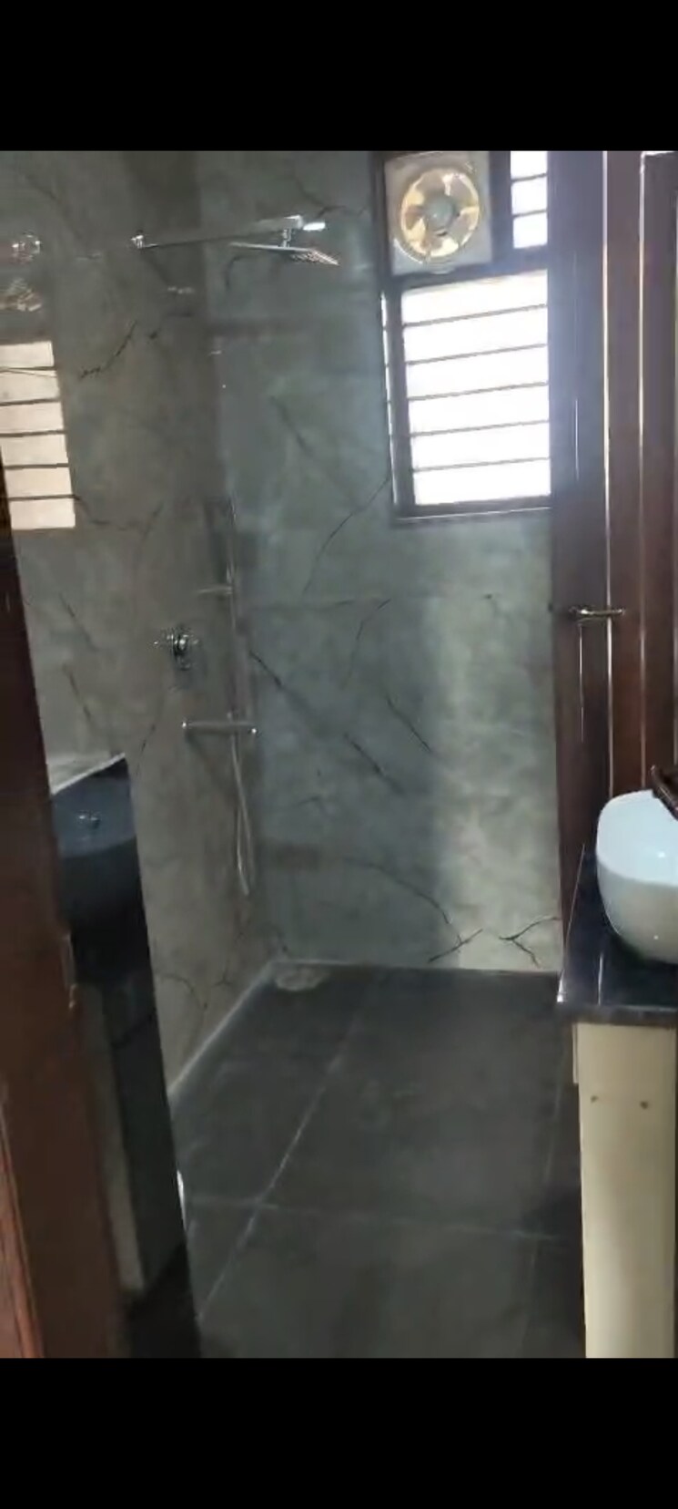Bathroom, fidato-honour-homes 3 Bedroom 180 Sq.Yd. Builder Floor In Sector 89 Faridabad 8784120