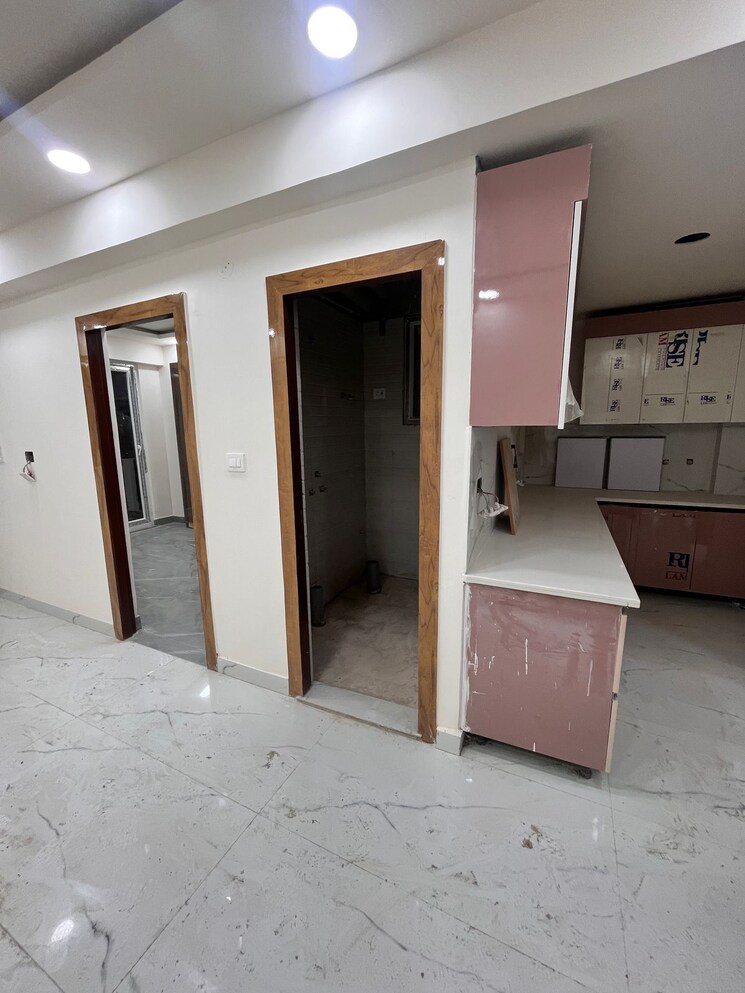 Room, sector 10 greater noida 6 Bedroom 95 Sq.Yd. Villa In Sector 10 Greater Noida Greater Noida 8784106