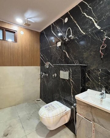 Master Bedroom in 2 BHK Builder Floor at Saket – for Rent