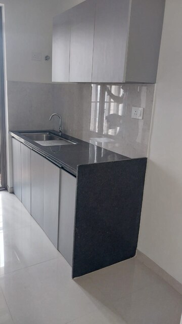 Kitchen in 2 BHK Apartment at Kalpataru Paramount B, Kapur Bawdi – for Rent
