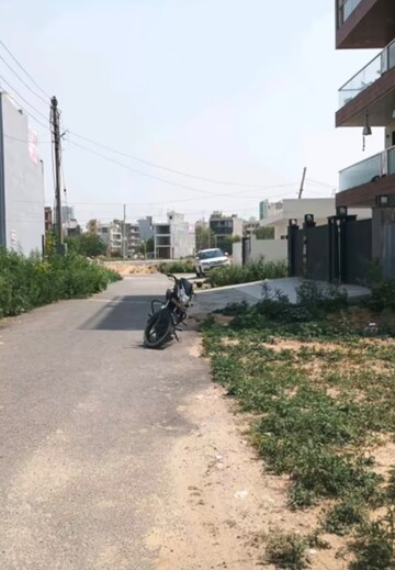  Plot – Exterior View View at DLF City Phase IV, Dlf Phase iv - for Sale