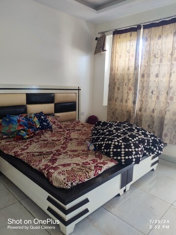 Bedroom in 3 BHK Builder Floor at Sahastradhara Road – for Rent