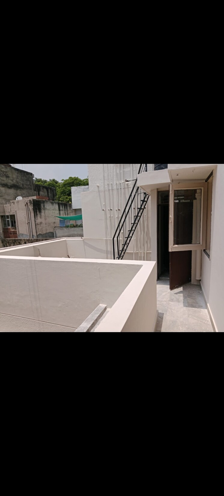 Balcony, sarvodaya enclave 2 Bedroom 1300 Sq.Ft. Builder Floor In Sarvodaya Enclave Delhi 8784200