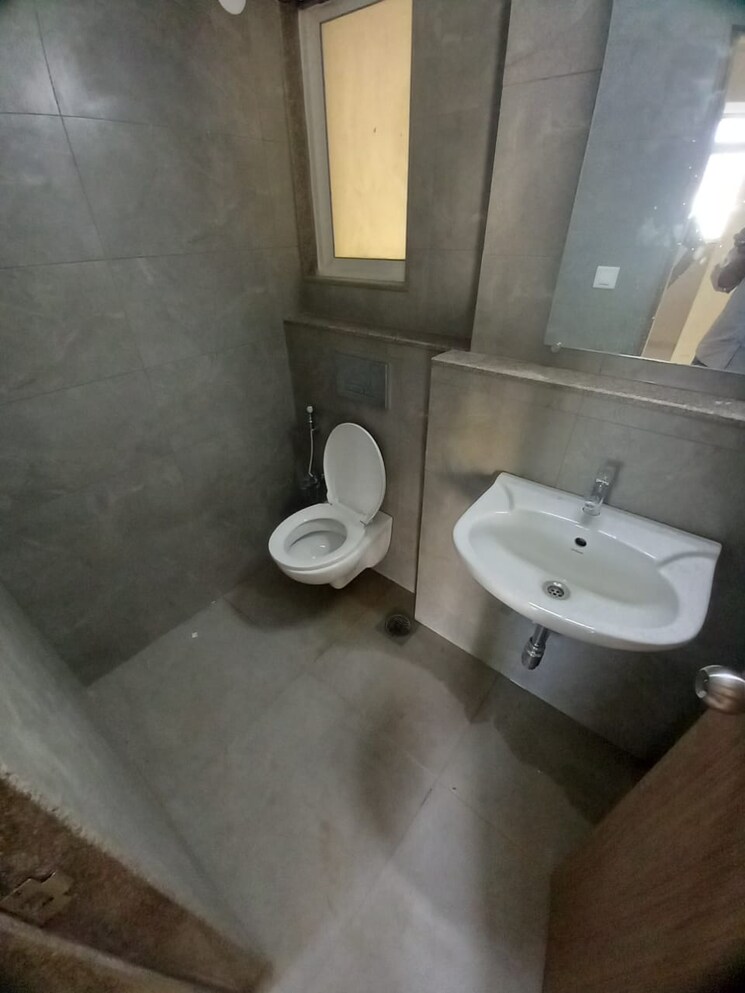Bathroom, godrej-nest-kandivali 1 Bedroom 428 Sq.Ft. Apartment In Kandivali East Mumbai 8784189