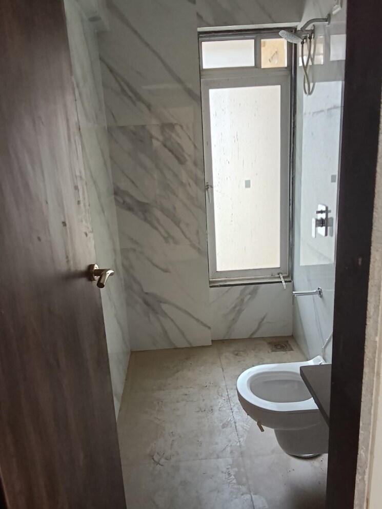 Bathroom, majestic-avighna 2 Bedroom 1000 Sq.Ft. Apartment In Chembur Mumbai 8784190