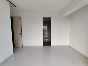 Room in 2 BHK Apartment at Ashar Aria, Kalwa – for Rent