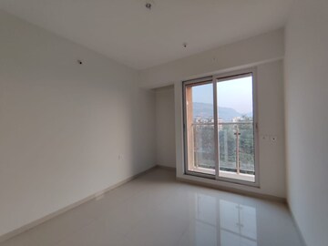 Room in 2 BHK Apartment at Ashar Aria, Kalwa – for Rent