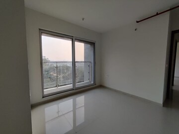 Room in 2 BHK Apartment at Ashar Aria, Kalwa – for Rent