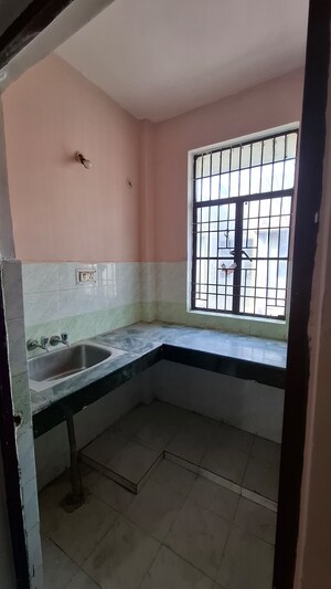 Kitchen in 1.5 BHK Apartment at Sector 10 Greater Noida – for Sale