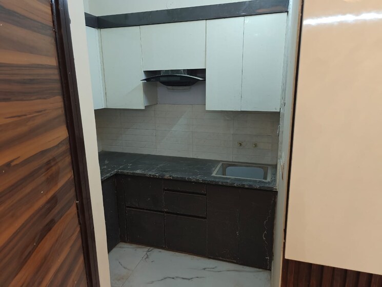 Kitchen, sector 73 2 Bedroom 1000 Sq.Ft. Builder Floor In Sector 73 Noida 8784232