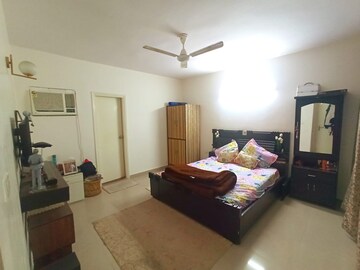 Bedroom in 3 BHK Builder Floor at Bptp Park Floors I, Sector 77 – for Rent