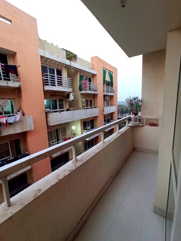 Balcony in 3 BHK Builder Floor at Bptp Park Floors I, Sector 77 – for Rent