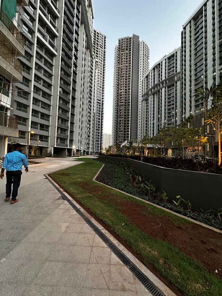 Balcony, kalpataru-immensa 2 Bedroom 599 Sq.Ft. Apartment In Kolshet Road Thane 8784223