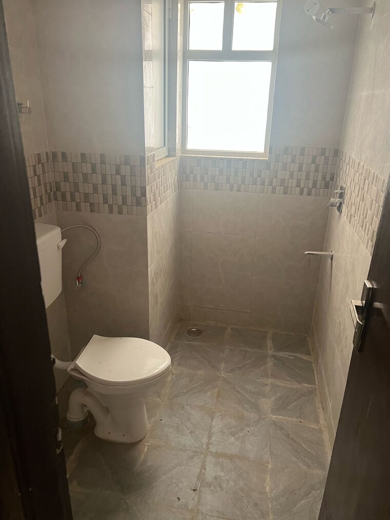 Bathroom, jvj-skyline 3 Bedroom 1250 Sq.Ft. Apartment In Jagatpura Jaipur 8784228