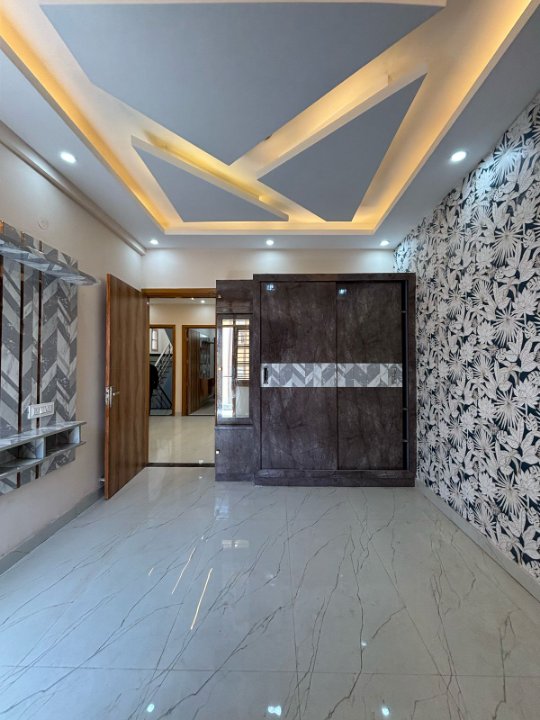 3 BHK + Pooja Room,Study Room Builder Floor For Sale in Aadavan Residency 