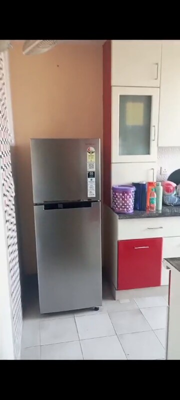 Furnished Amenities in 2.5 BHK Apartment at BPTP Park Prime, Sector 66 – for Rent